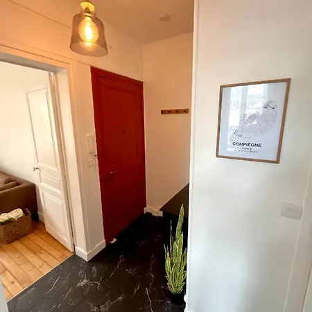 Appartement Entier En Plein Coeur Du Centre Ville Compiègne Buitenkant foto